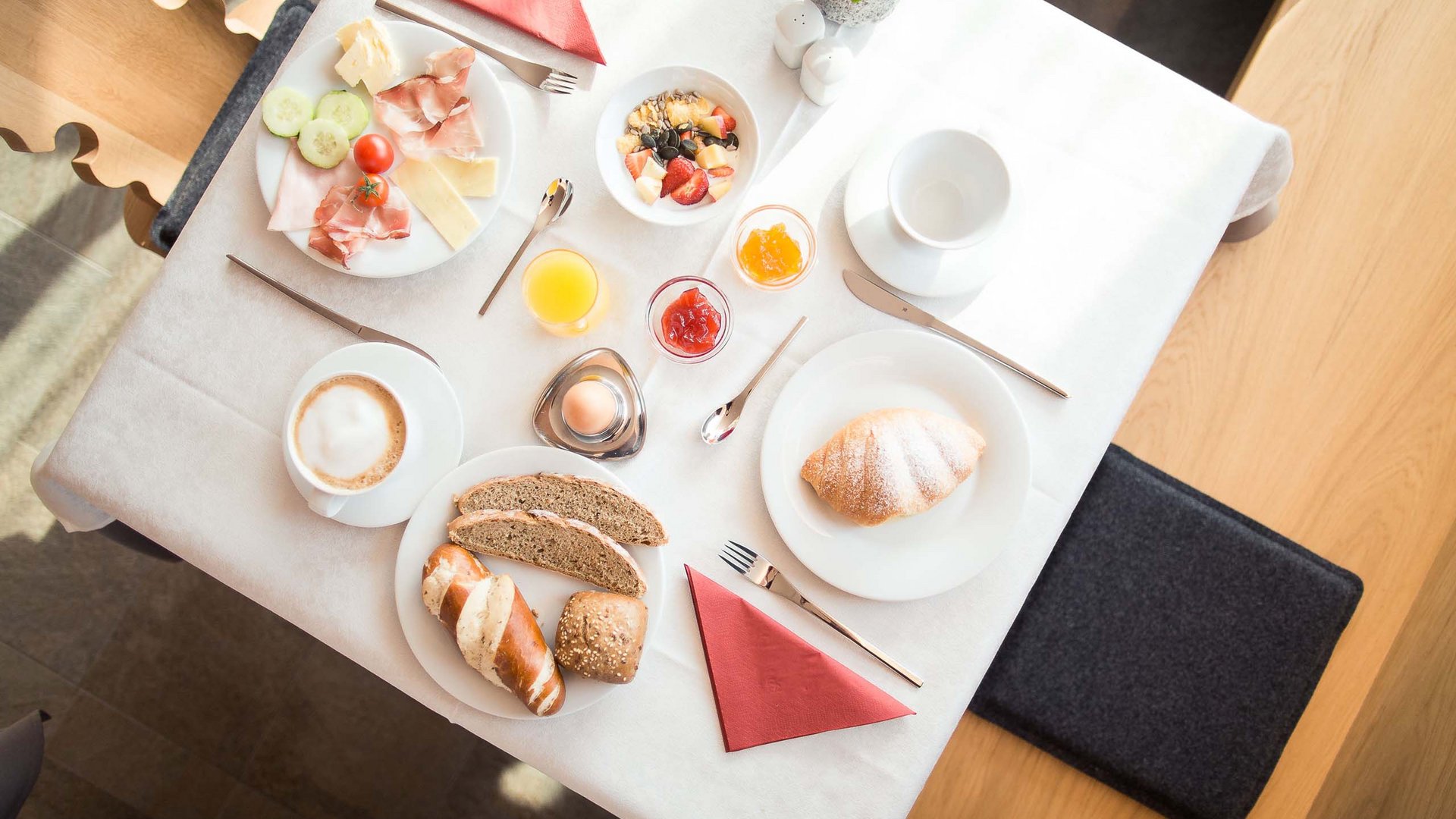 Euer Lieblingshotel in Reischach bei Bruneck Euer Lieblingshotel in Reischach bei Bruneck
