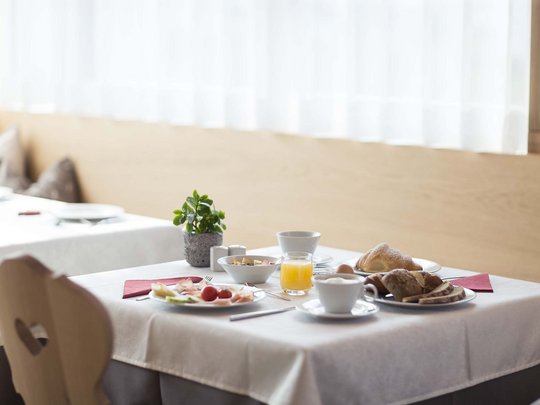 Euer Lieblingshotel in Reischach bei Bruneck Euer Lieblingshotel in Reischach bei Bruneck